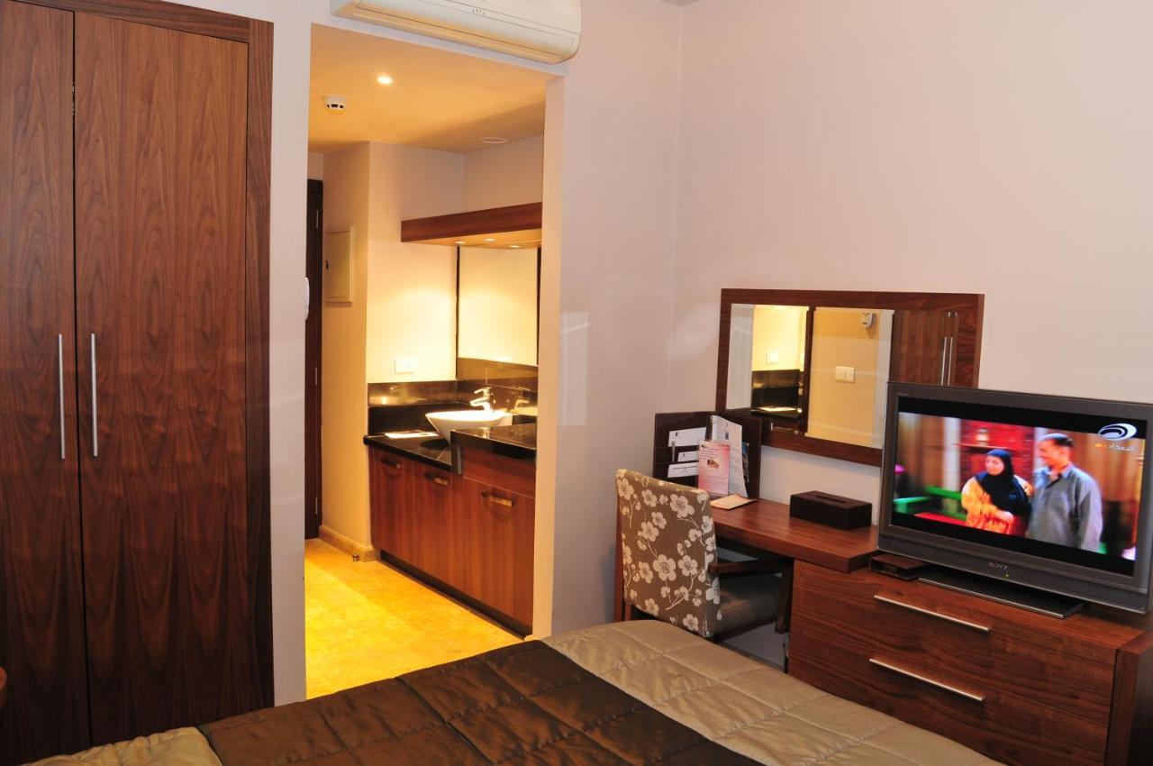 City Suite Hotel Beirut Esterno foto